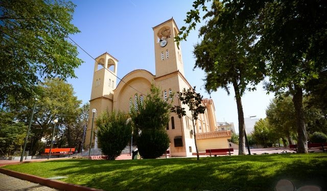 Ιερός Ναός - Πρόσοψη